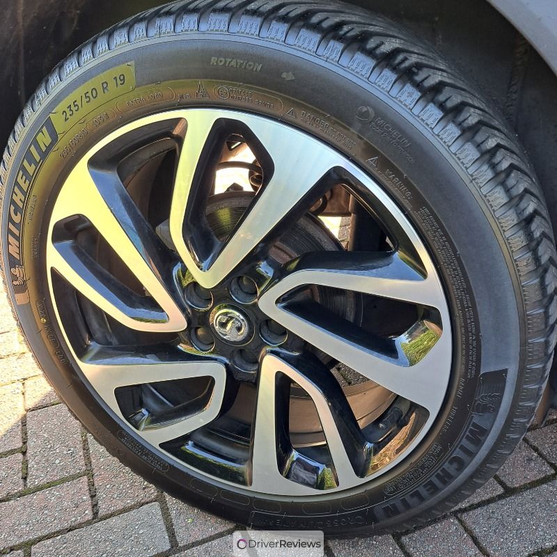 Image #6; Michelin CrossClimate SUV, 235/50 R19 W; Vauxhall Grandland X