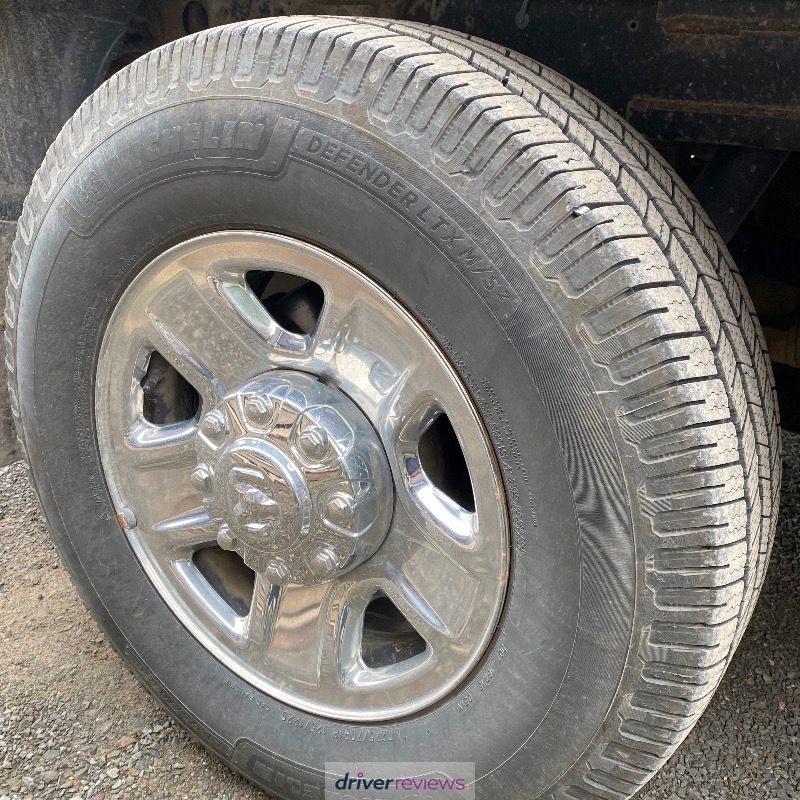 MICHELIN Defender LTX M/S 2 275/50 R22 115H tires | Blackcircles.ca