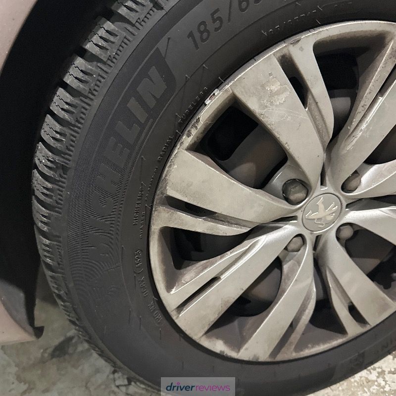 Image #1; Michelin Alpin 5, 215/65 R17 H; Peugeot 208