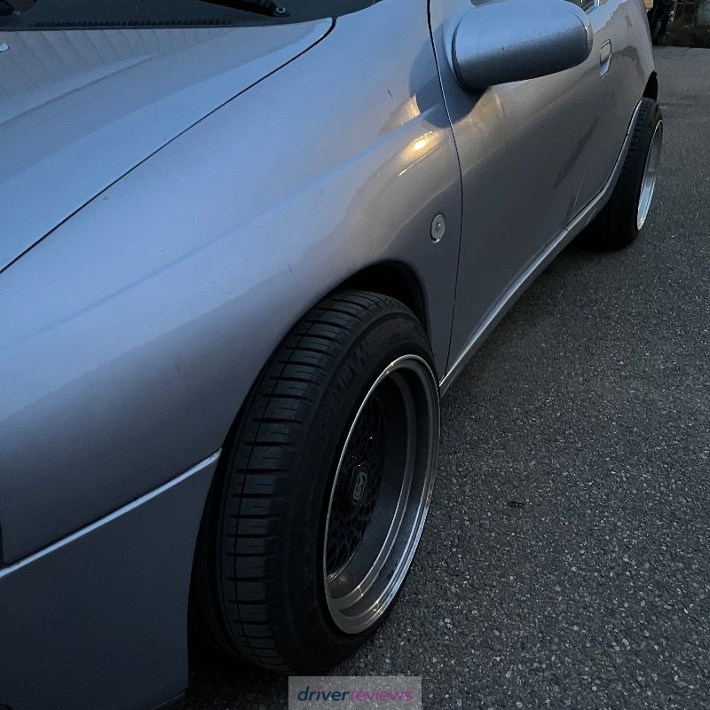 Image #3; Michelin Pilot Sport 3, 195/50 R15 V; Vauxhall Unknown