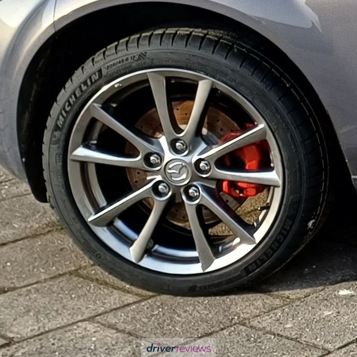 4本セット　MICHELIN Pilot Sport 4 215/40 R18 MICHELIN PILOT SPORT 4 215/40 R18 85Y | Euromaster