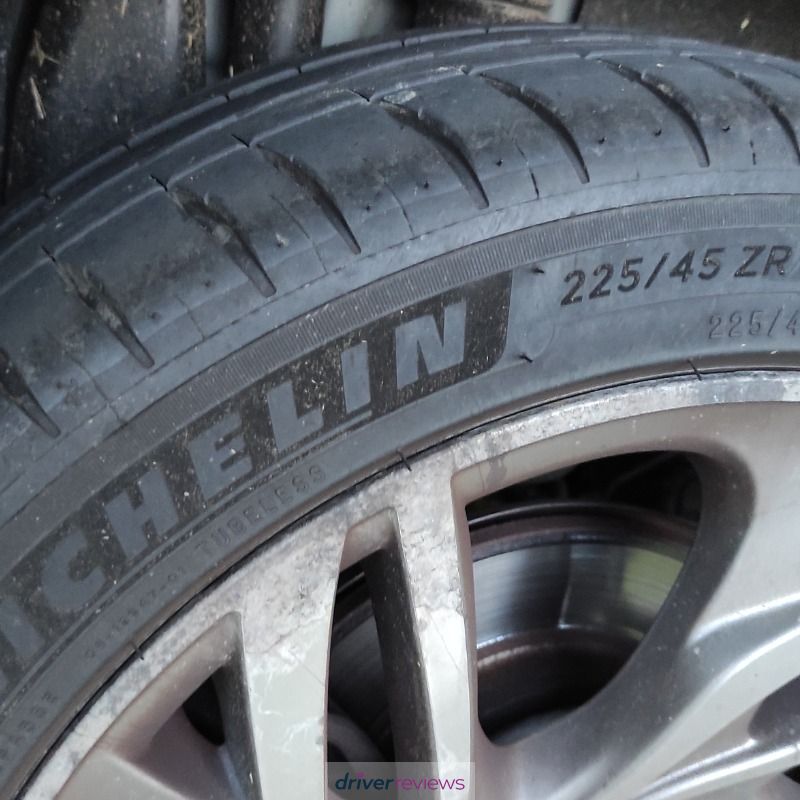 Image #2; Michelin Pilot Sport 4, 225/45 R17 Y; Citroen C4