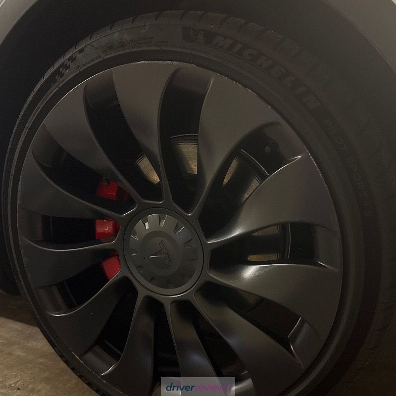 Image #2; Michelin Pilot Sport 4 S, 255/35 R21 Y; Tesla Model Y