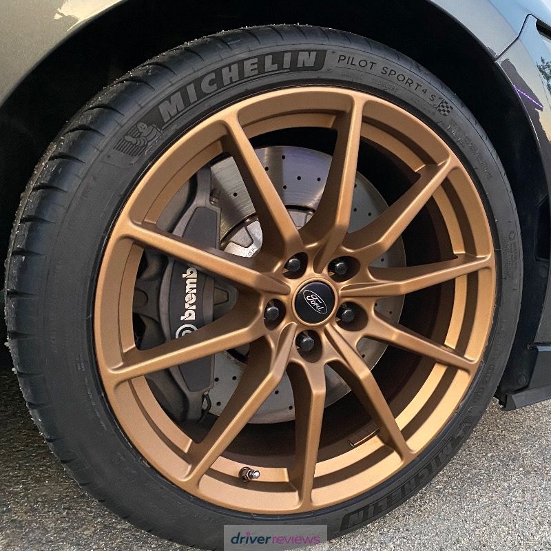 MICHELIN Pilot Sport 4 S RIMGUARD 275/35 R19 96Y tires
