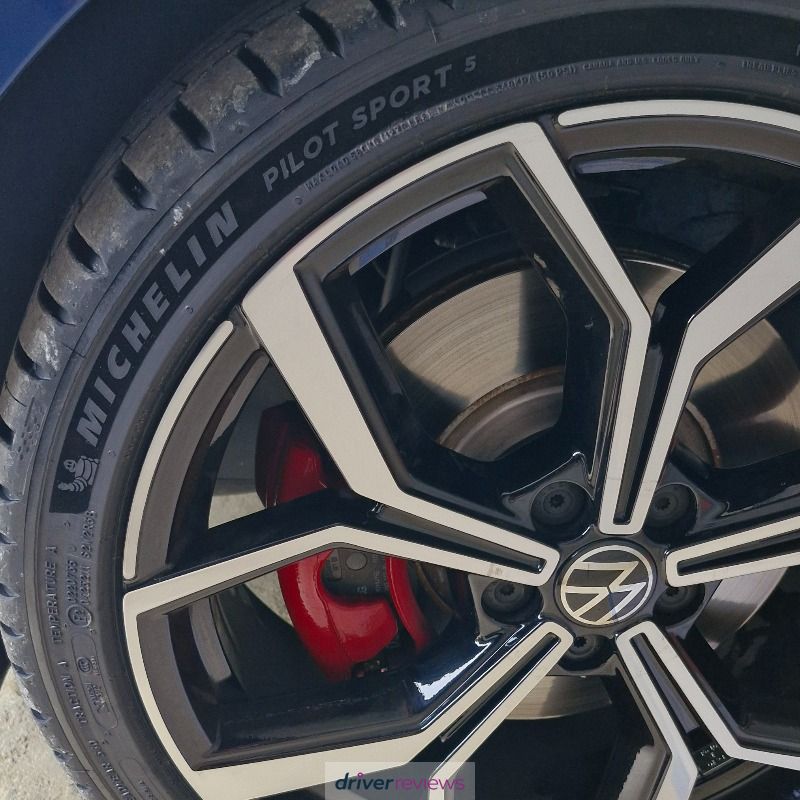 Image #1; Michelin Pilot Sport 5, 215/40 R18 Y; Volkswagen Polo