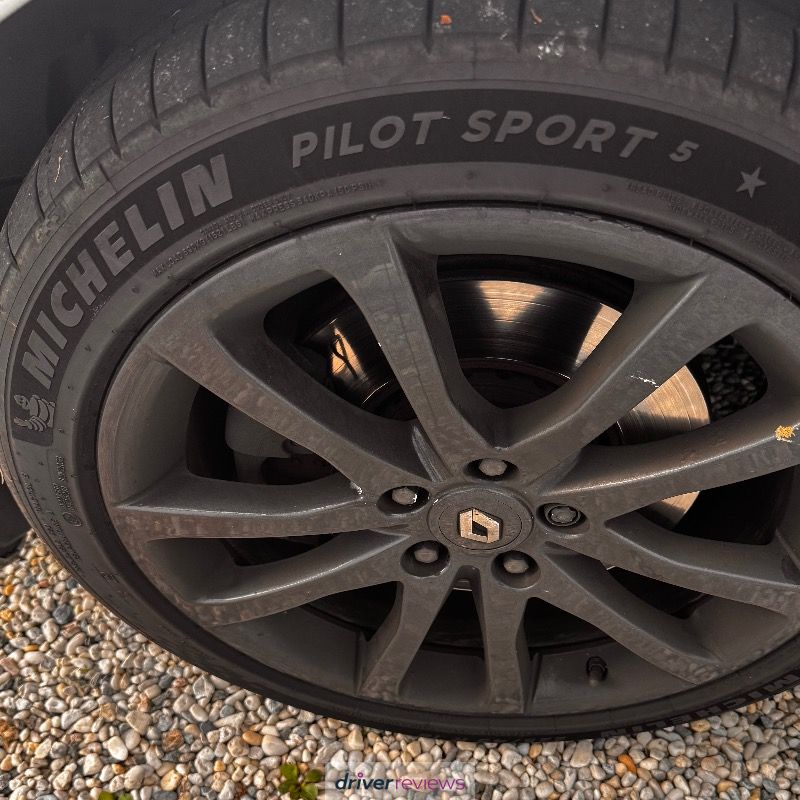 Image #1; Michelin Pilot Sport 5, 235/40 R18 Y; Renault Laguna
