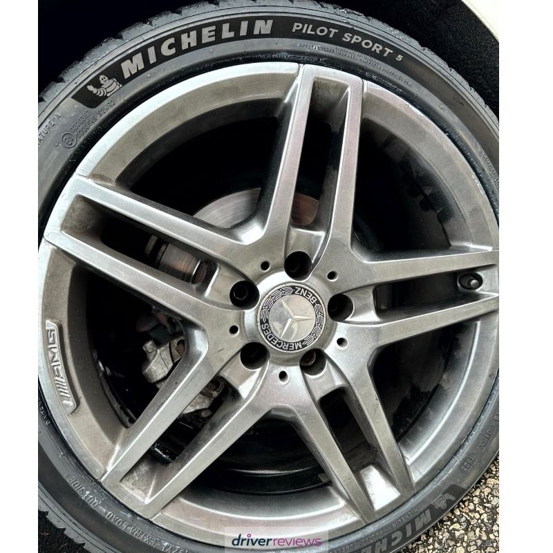 Michelin Pilot Sport 5 245/40 R18 at Blackcircles.com Michelin Pilot Sport 5 245/40 R18 at Blackcircles.com