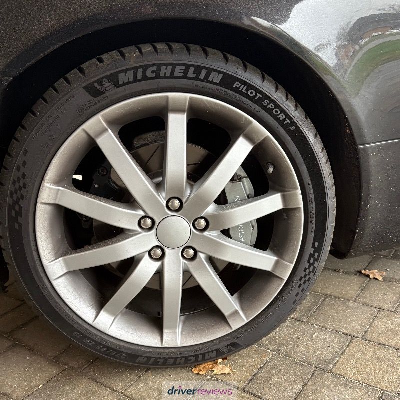 Michelin Pilot Sport 5 265/35 R18 at Blackcircles.com