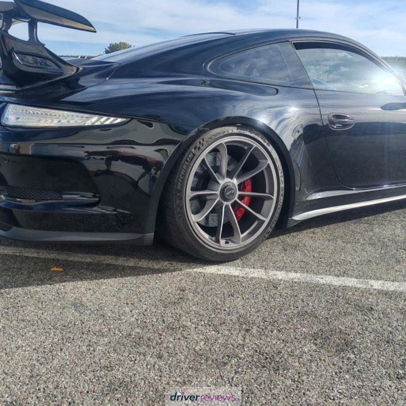 Image #2; Michelin Pilot Sport Cup 2, 305/30 R20 Y; Porsche 911 GT3