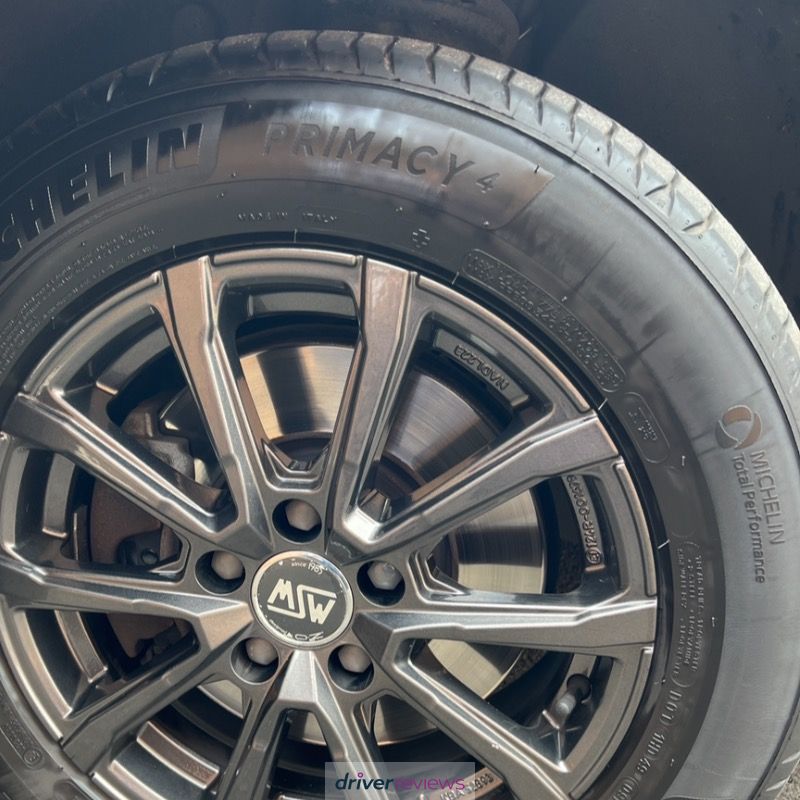 Michelin Primacy 4+ 235/55 R17 at Blackcircles.com
