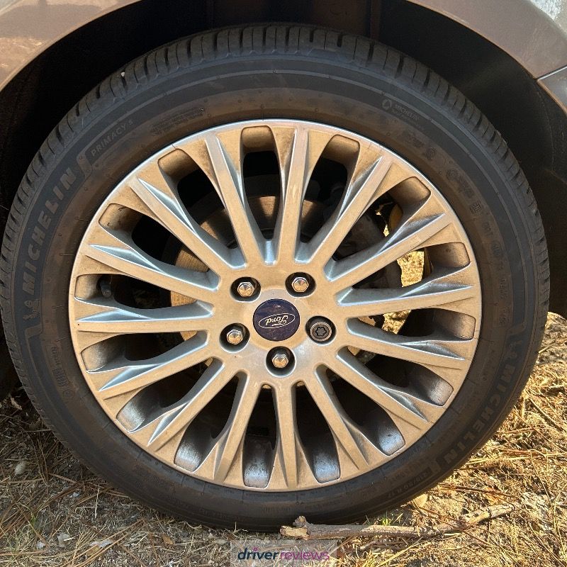 Image #1; Michelin Primacy 5, 215/50 R17 W; Ford Focus