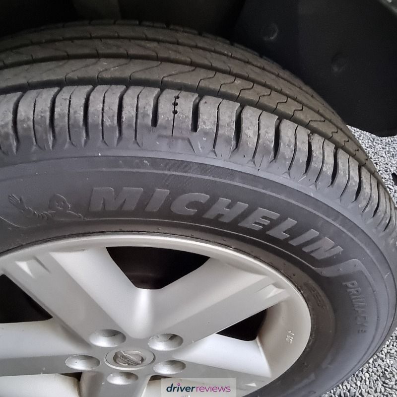 Image #1; Michelin PRIMACY 5, 215/65 R16 H; Nissan X-Trail