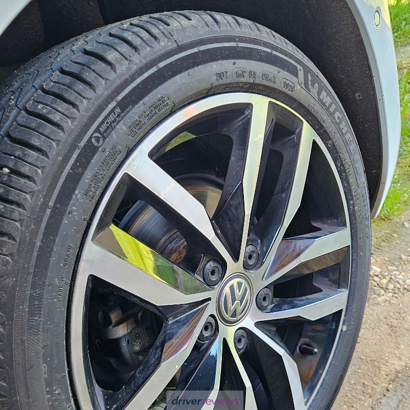 Image #2; Michelin Primacy 5, 225/45 R17 Y; Volkswagen Golf
