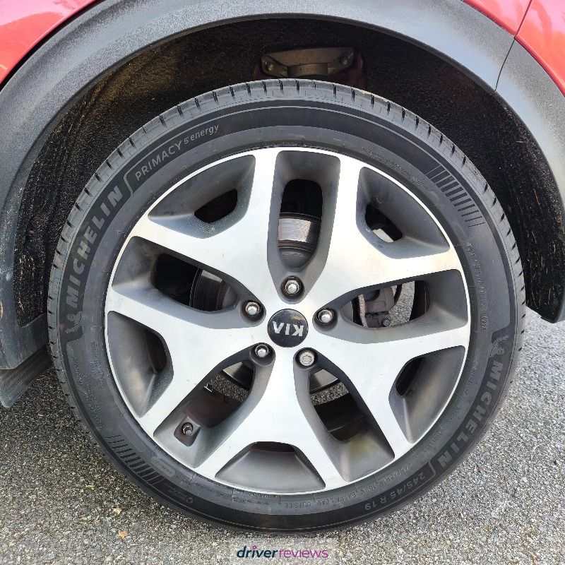 Image #1; Michelin Primacy 5 Energy, 245/45 R19 W; Kia Sportage
