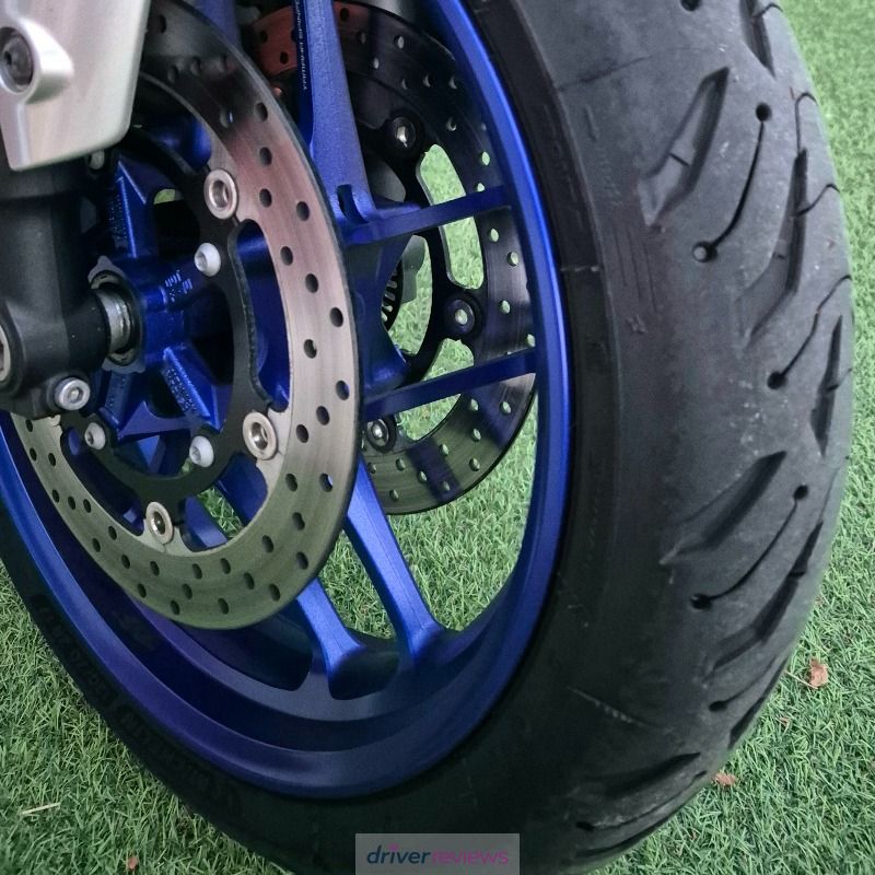 Image #9; Michelin ROAD 6, 120/70 R17 W;  