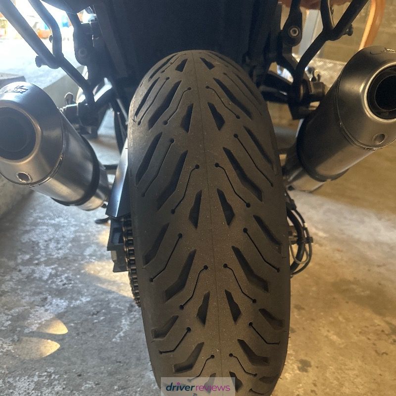 Image #2; Michelin ROAD 6 GT, 120/70 R17 W;  