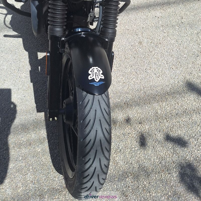 Image #1; Michelin ROAD CLASSIC, 150/70 R17 V;  