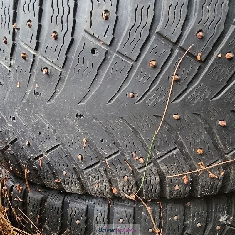 MICHELIN X-Ice North 4 Studded STUDDED 205/55 R16 94T tires