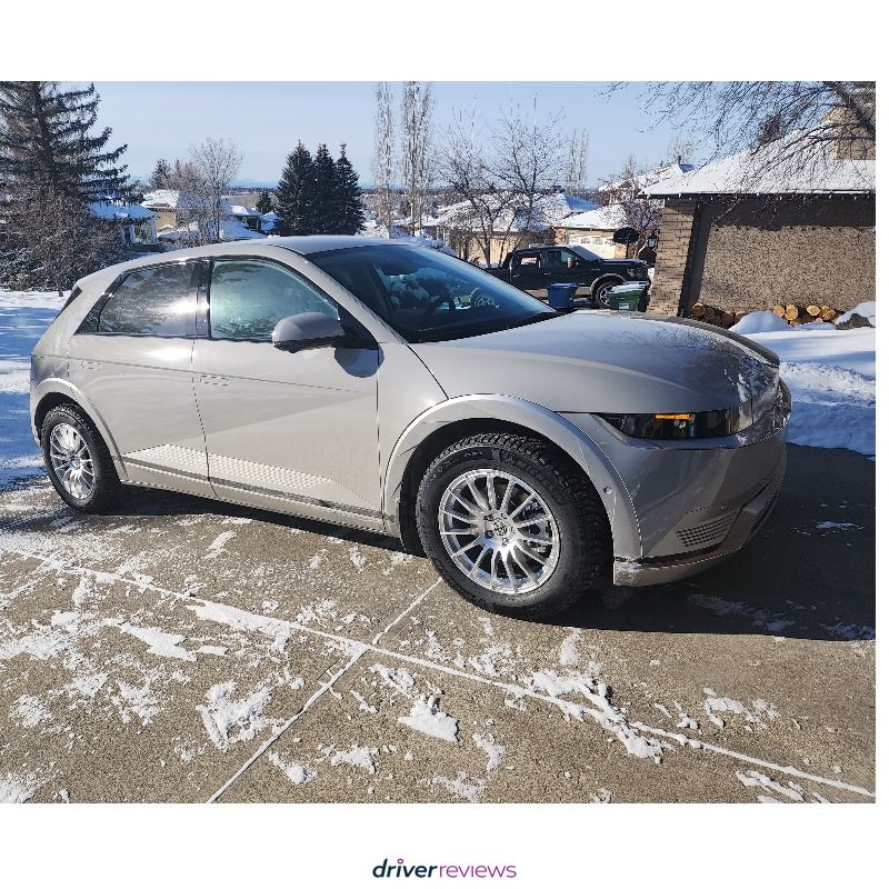 MICHELIN X-Ice North 4 Studded STUDDED 225/45 R18 95T tires MICHELIN X-Ice North 4 Studded STUDDED 225/45 R18 95T tires