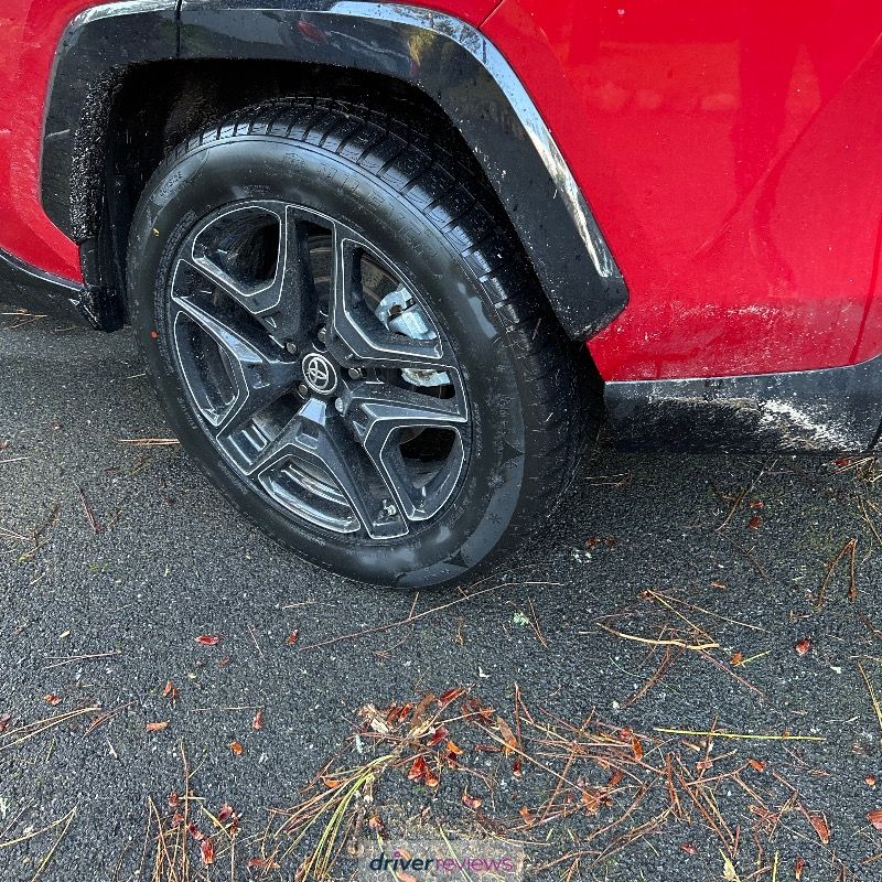 Image #1; Milever Mw255, 235/55 R19 V; Toyota RAV4