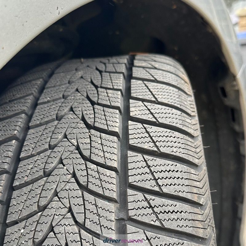MINERVA FROSTRACK UHP 225/55 R17 101V tires | Blackcircles.ca