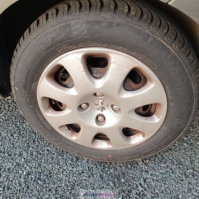 Image #3; Nexen N'Blue 4Season, 195/65 R15 H; Peugeot 307