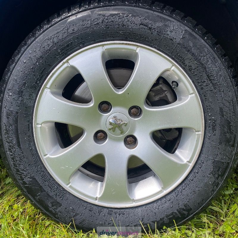 Image #4; Nexen N blue 4Season, 195/65 R15 T; Cadillac Fleetwood