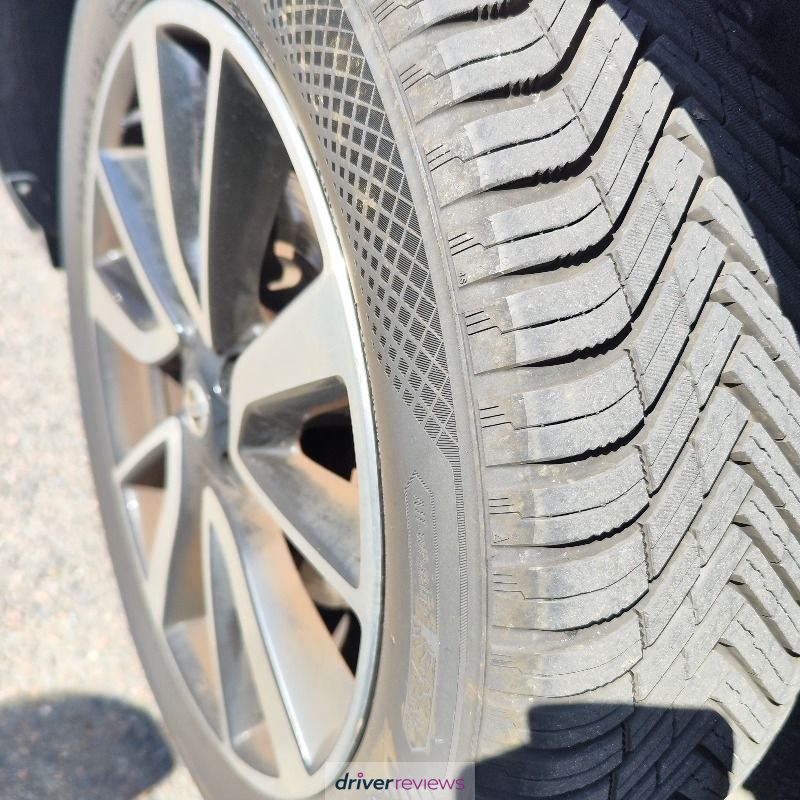 Image #10; Nexen N'Blue 4Season 2, 225/55 R19 W; Nissan Unknown