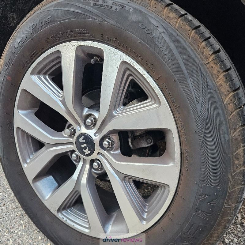 Image #3; Nexen N'Blue HD Plus, 225/60 R17 H; Kia Sportage