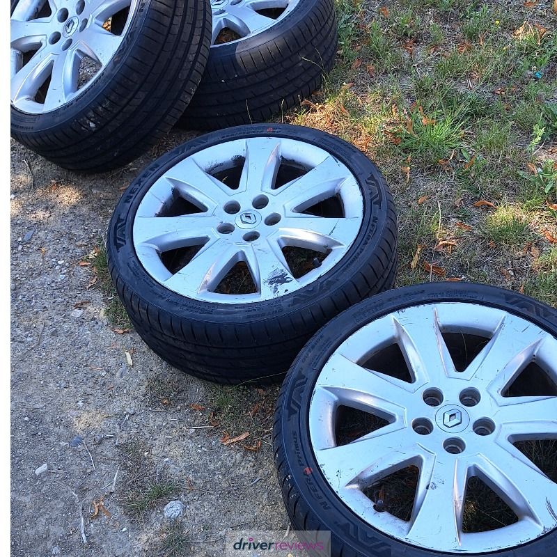 Imagen #4; Nexen N'FERA Primus, 225/40 R18 Y; Renault Laguna