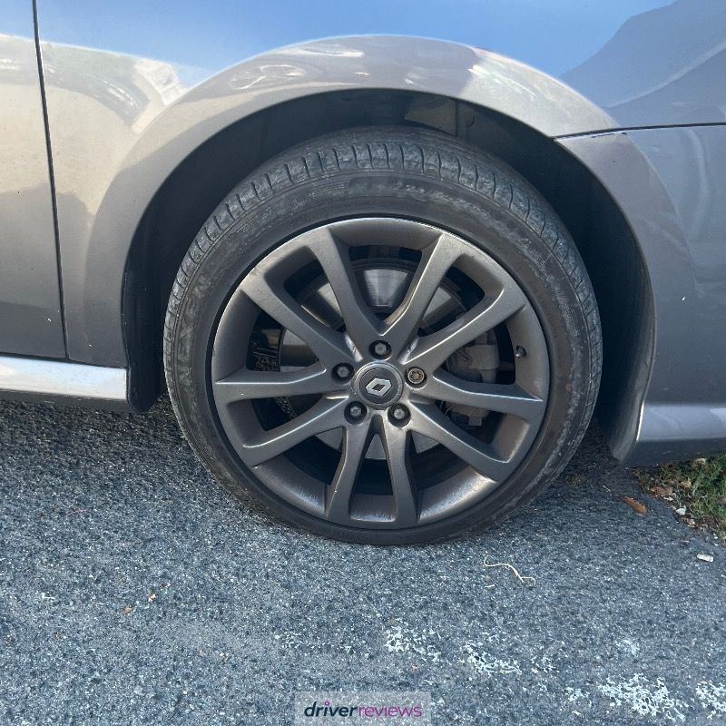 Image #2; Nexen N'Fera Sport, 225/45 R18 Y; Renault 15