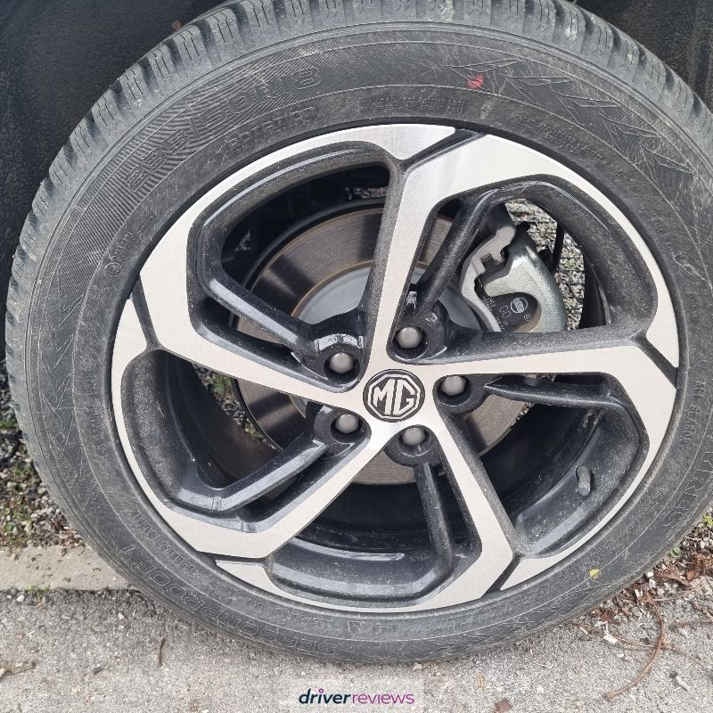 Image #4; Nokian SEASONPROOF 1, 235/50 R18 101; MG HS