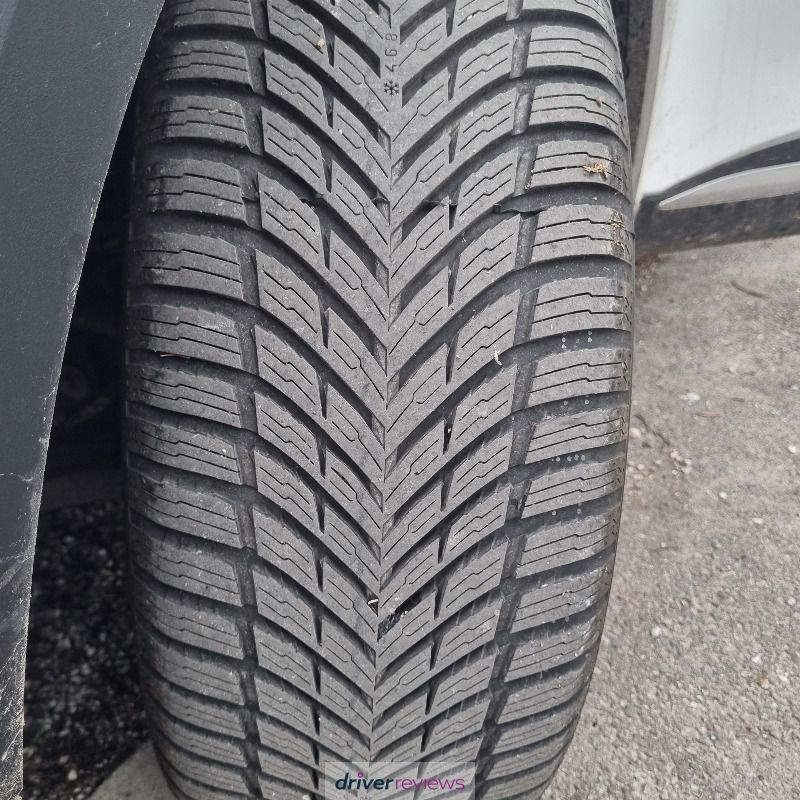 Image #3; Nokian SEASONPROOF 1, 235/50 R18 101; MG HS