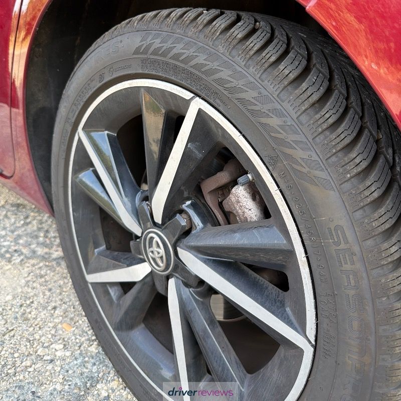 Image #2; Nokian SEASONPROOF 2, 225/45 R17 W; Toyota Auris