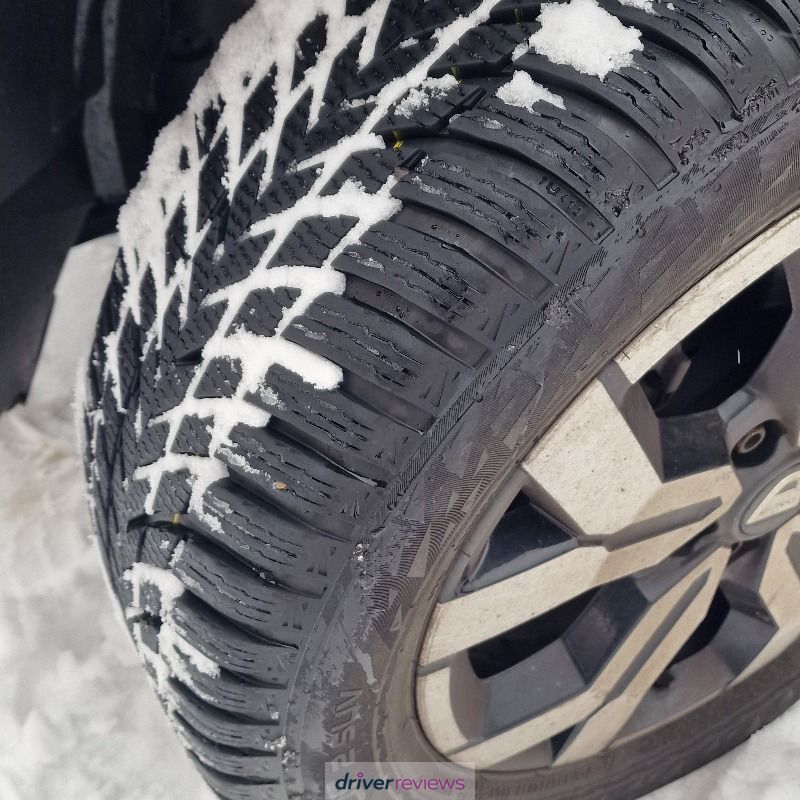 Image #1; Nokian Snowproof 2 Suv, 215/60 R17 V; Dacia Duster