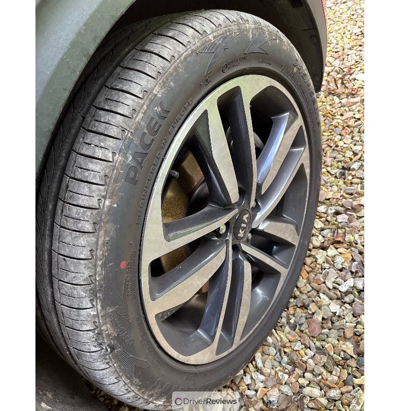 Image #1; Pace Alventi, 245/45 R19 Y; Kia Sportage