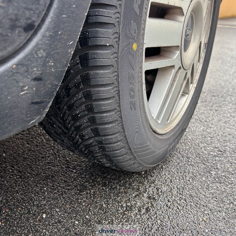 Image #2; Pirelli CINTURATO ALL SEASON SF3, 205/55 R16 V; Ford Focus