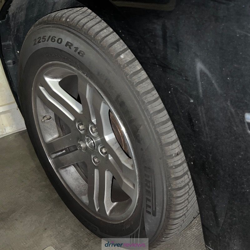 Image #1; Pirelli CINTURATO ALL SEASON SF3, 225/60 R18 Y; Chrysler 300