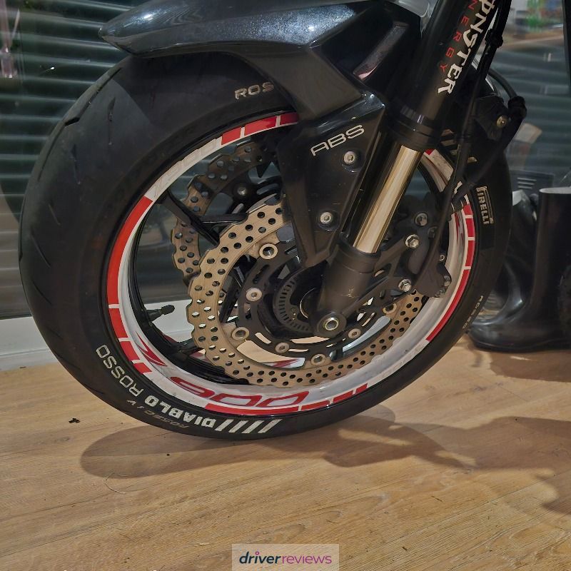 Image #1; Pirelli DIABLO ROSSO IV, 120/70 R17 W; Kawasaki Z900