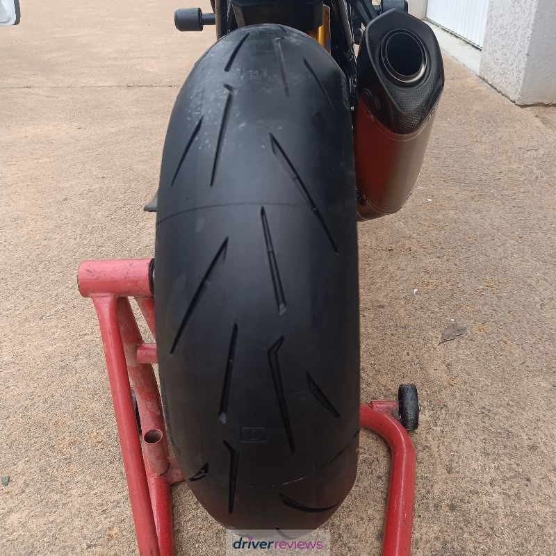 Image #2; Pirelli DIABLO ROSSO IV CORSA, 190/55 R17 W;