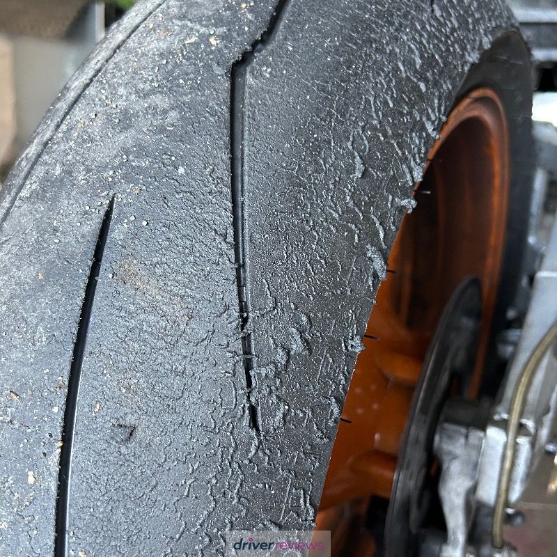 Image #5; Pirelli DIABLO SUPERCORSA V3 (SC), 120/70 R17 W;
