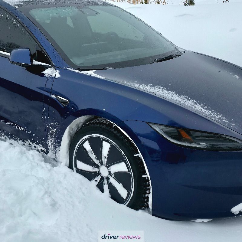 PIRELLI Ice Zero Asimmetrico 225/60 R17 99H tires | Blackcircles.ca