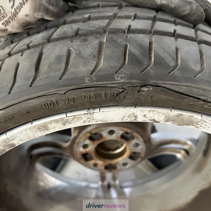 Image #1; Pirelli P Zero, 225/35 R19 Y; BMW Z4