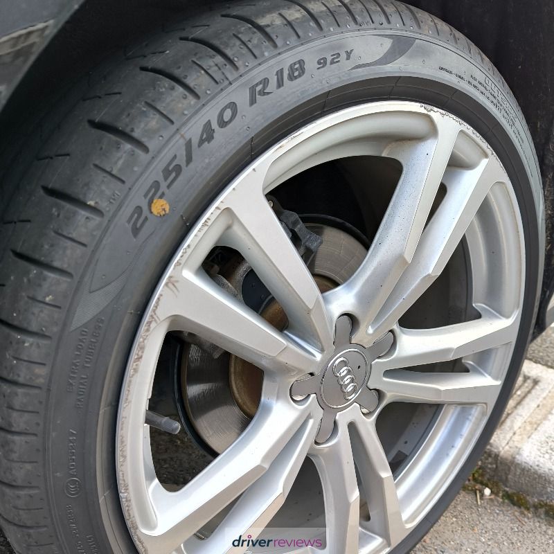 Pneu Pirelli P ZERO (PZ4) 255/35R21 98Y - ALLOPNEUS.COM