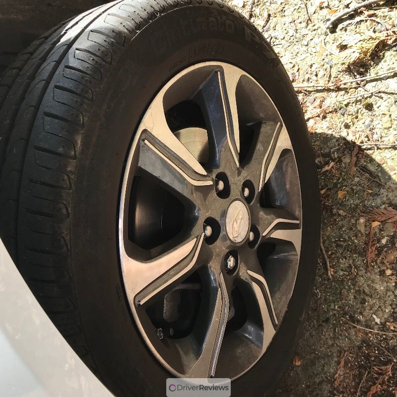 Image #1; Pirelli Cinturato P7, 205/55 R16 V; Hyundai ix20