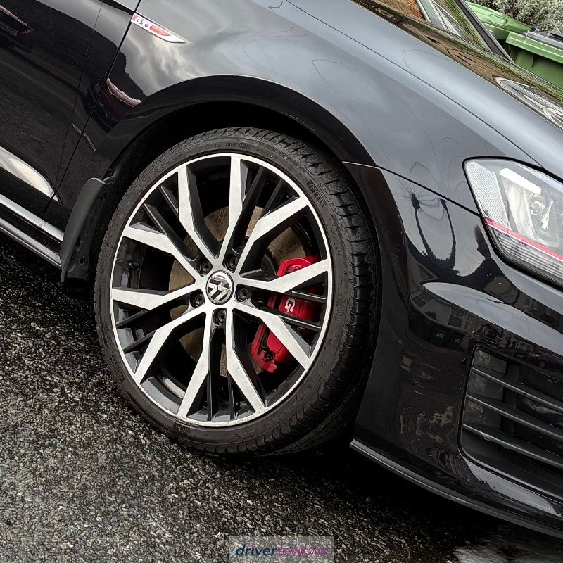 Pirelli Powergy 215/55 R17 at Blackcircles.com