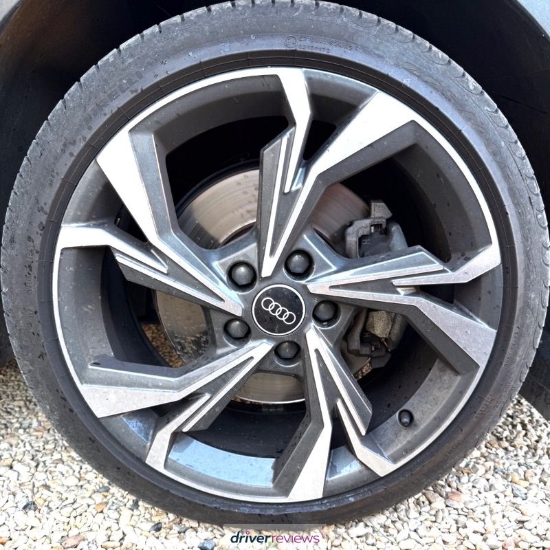Image #3; Pirelli Powergy, 225/40 R18 Y; Audi A3