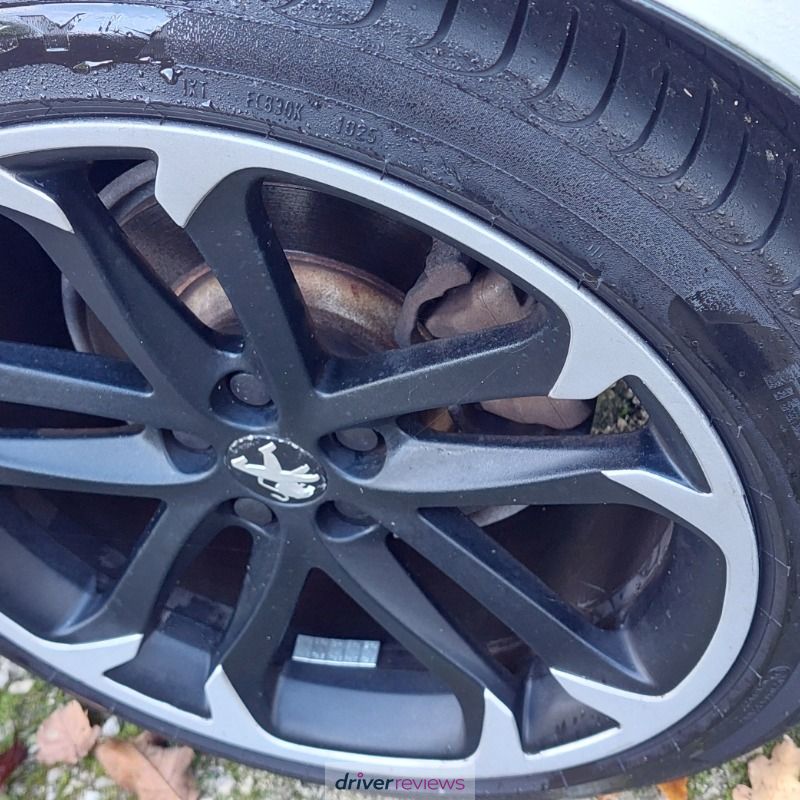 Image #4; Pirelli Powergy, 225/50 R17 Y; Peugeot RCZ