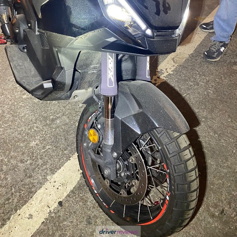 Image #3; Pirelli SCORPION RALLY STR, 160/60 R15 H; Honda X-ADV 750
