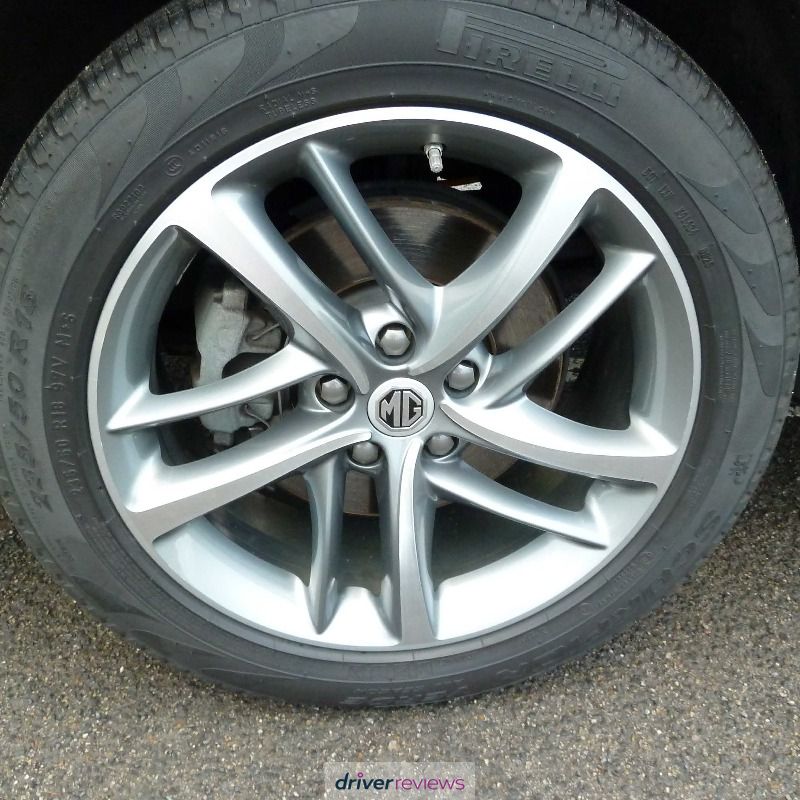Pirelli Scorpion Verde All Season 315/35 R21 at Blackcircles.com